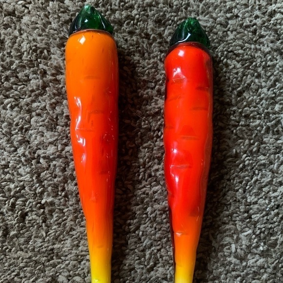 Vintage Set of 2 Handblown Glass Carrots - Picture 1 of 1